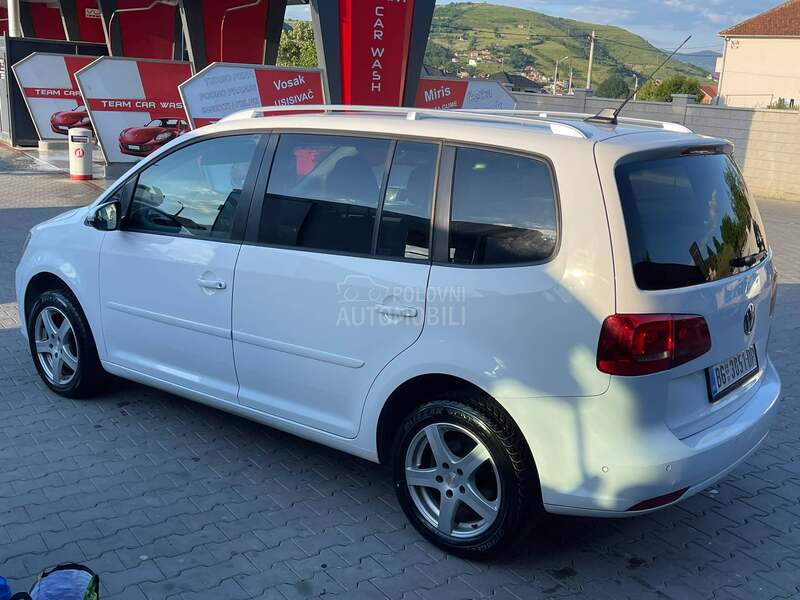 Volkswagen Touran 2.0 DSG