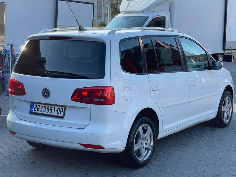 Volkswagen Touran 2.0 DSG