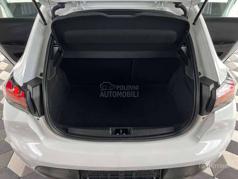 Peugeot 208 ZAMENjEN LANAC