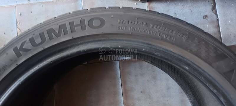 Kumho 225/40 R18 Letnja