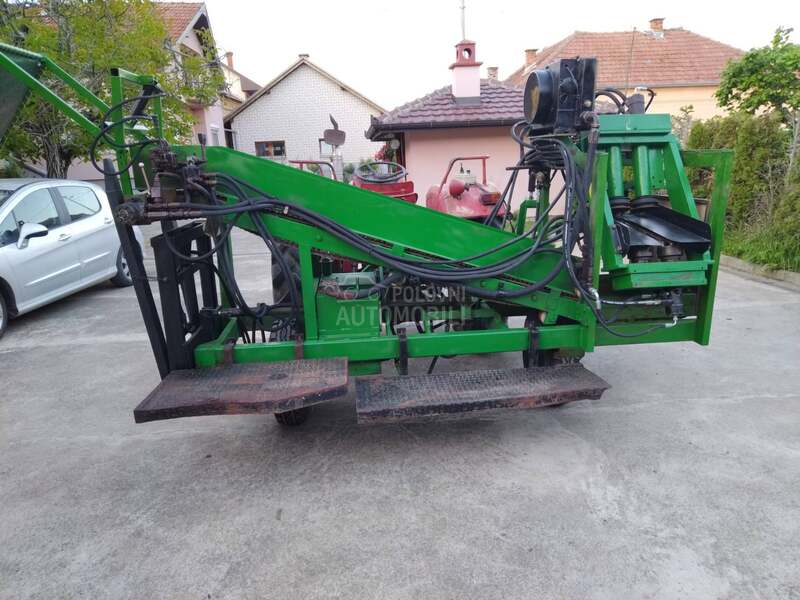 Agrex nošena