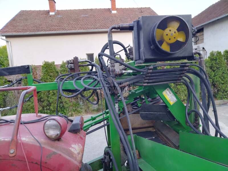 Agrex nošena