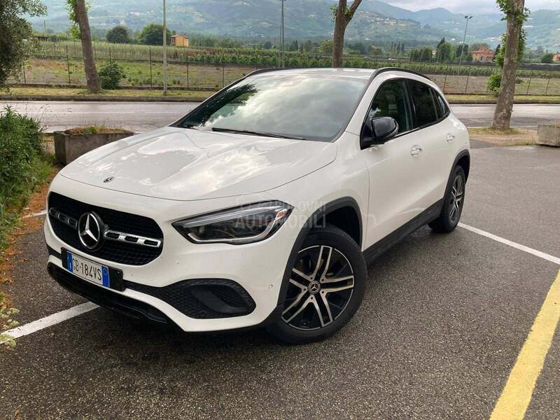 Mercedes Benz GLA 200 2.0d LED/4 MATIC