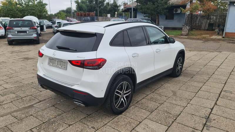 Mercedes Benz GLA 200 2.0d LED/4 MATIC