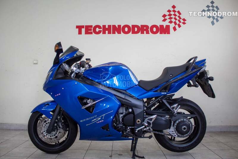 Triumph Sprint 1050 ST