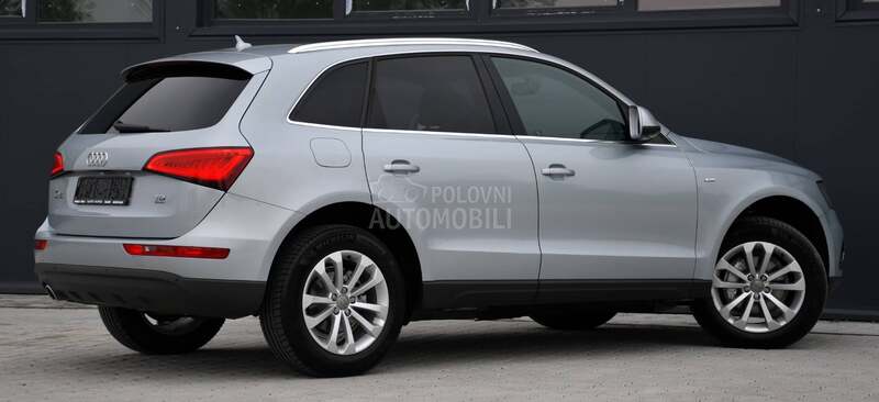 Audi Q5 2.0TDI/EXCLUSIVE/N0V