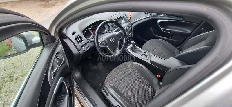 Opel Insignia 4x4 Turbo