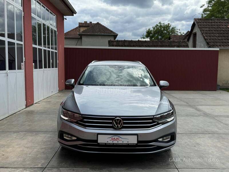 Volkswagen Passat B8 2.0TDI DSG/NAV/LED