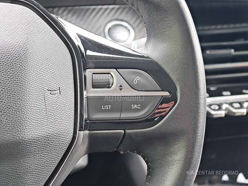 Peugeot 208 1.2 ALLURE M/T
