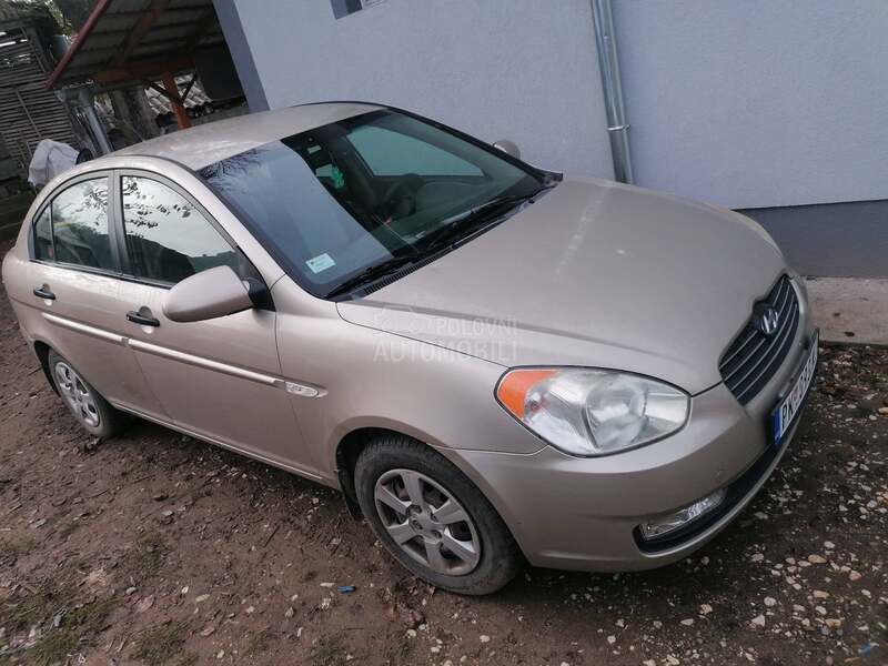 Hyundai Accent 