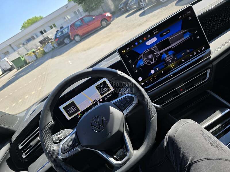Volkswagen Tiguan R LINE