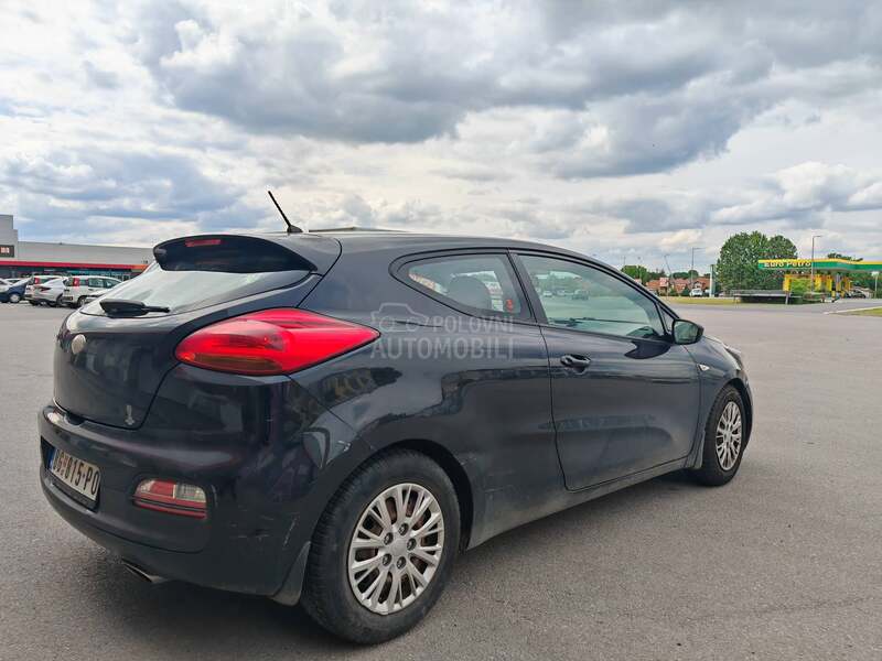 Kia pro_cee`d 