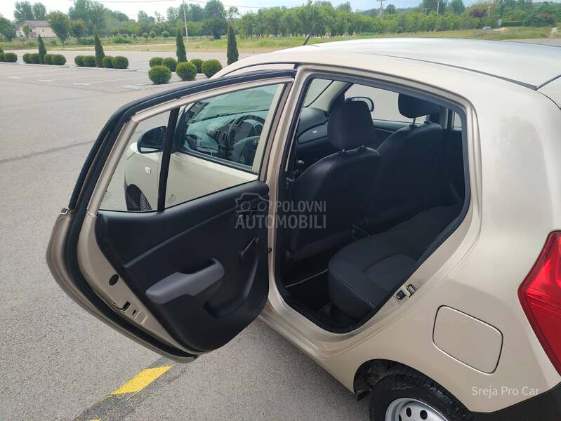 Hyundai i10 1.1 Ben CH