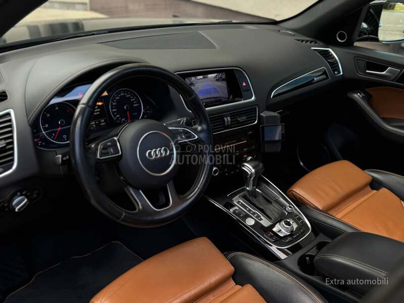 Audi Q5 QuattroDistronic