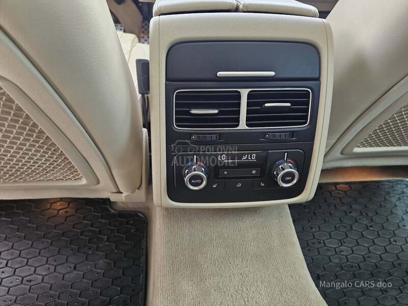 Volkswagen Touareg R-LINE