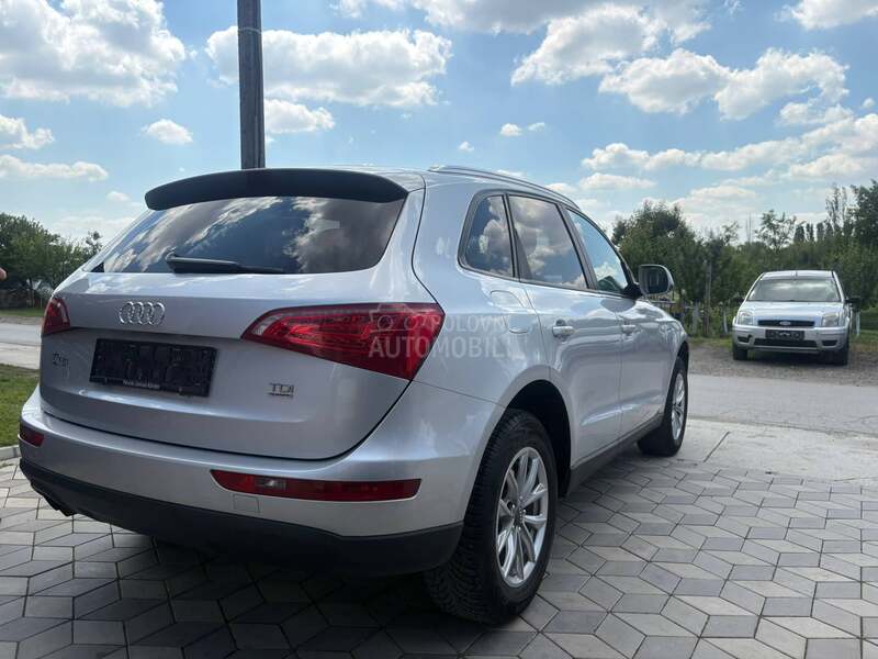 Audi Q5 2.0 tdi /T O P/