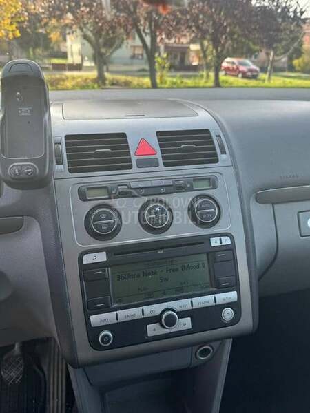 Volkswagen Touran 