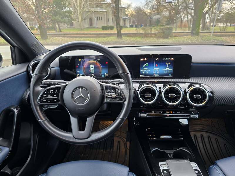 Mercedes Benz A 180 