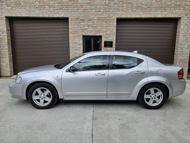 Dodge Avenger 2.0VVT