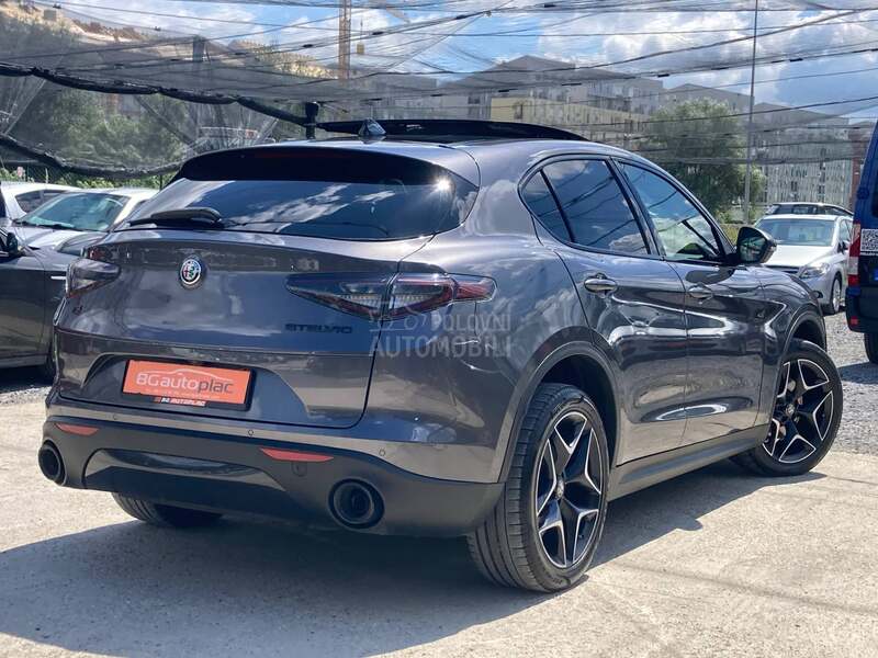 Alfa Romeo Stelvio 2.0i Q4 Veloce CH
