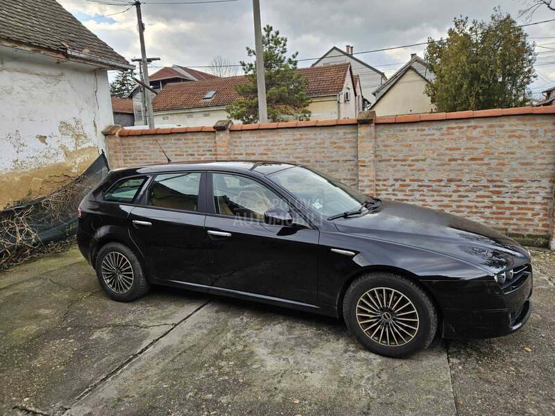 Alfa Romeo 159 