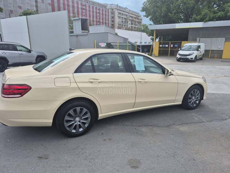 Mercedes Benz E 200 200 Cng