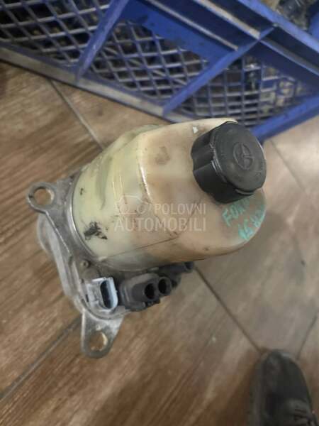 Servo pumpa elektricna