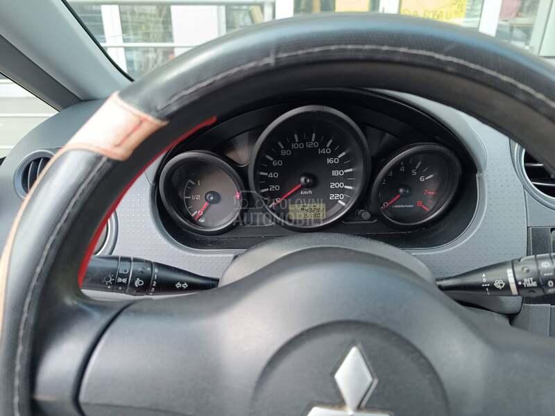 Mitsubishi Colt 