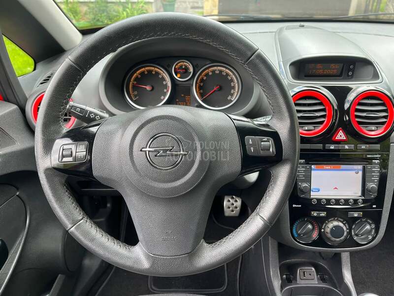 Opel Corsa D Opc / N.A.V.I