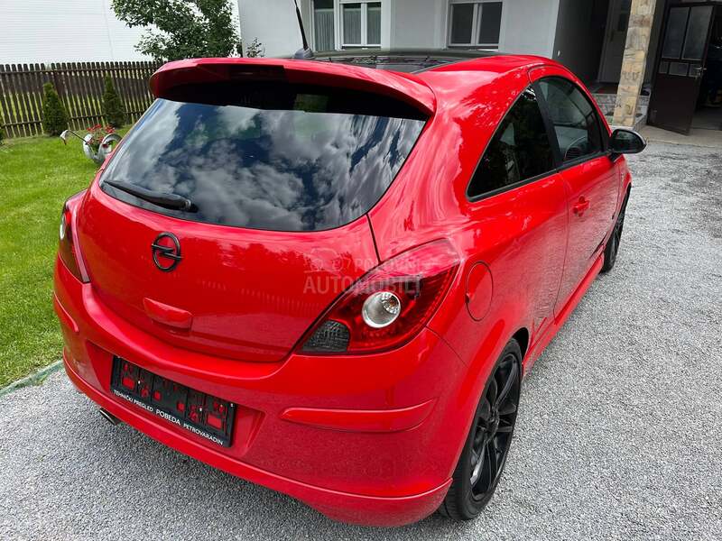 Opel Corsa D Opc / N.A.V.I