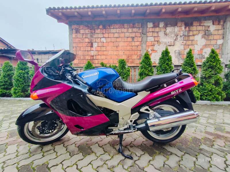 Kawasaki ZZR 1100 CH