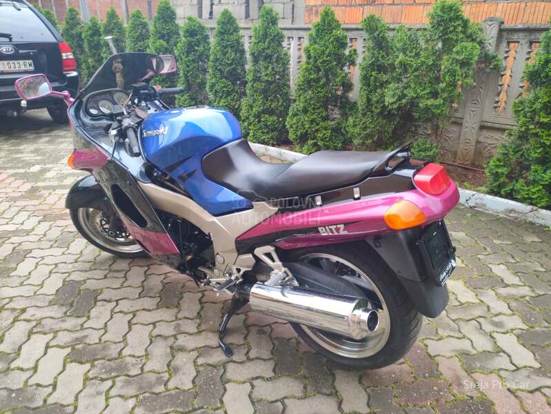 Kawasaki ZZR 1100 CH