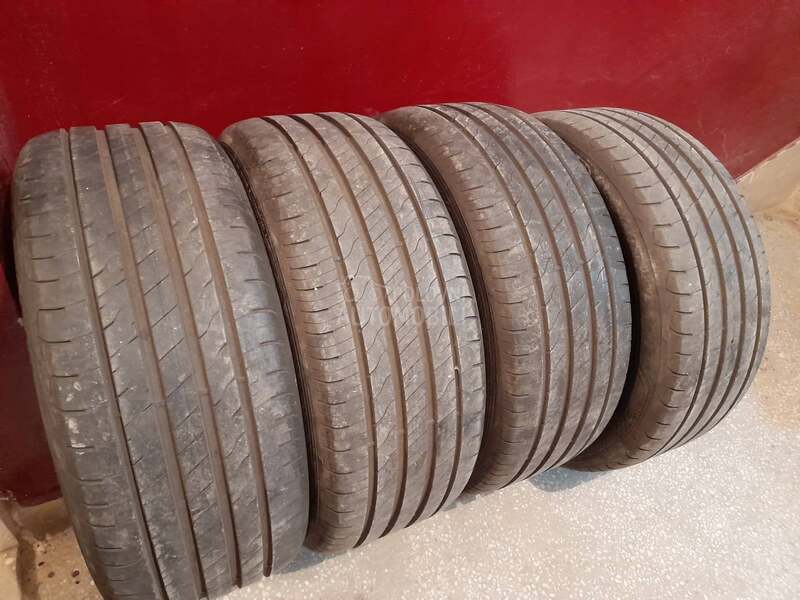 Goodyear 225/50 R17 Letnja