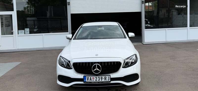 Mercedes Benz E 200 Avangard 9G tronik