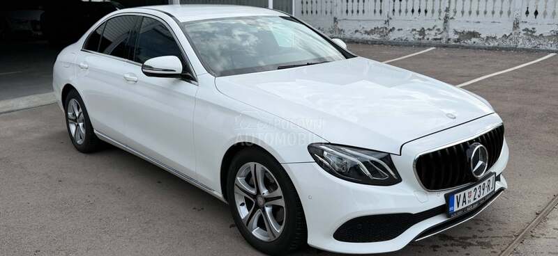 Mercedes Benz E 200 Avangard 9G tronik