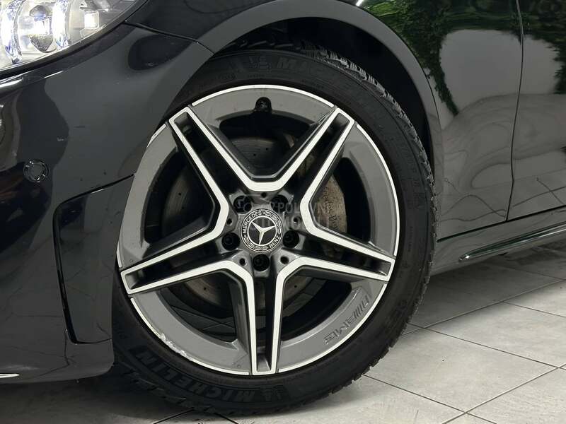 Mercedes Benz C 200 d AMG LINE AUT VIRT