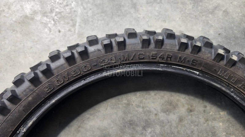 Pirelli 90/90 R21 Sve sezone