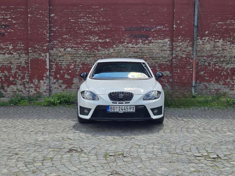 Seat Leon CUPRA R310 white edi