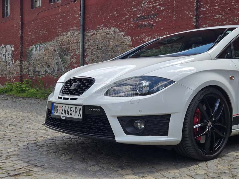 Seat Leon CUPRA R310 white edi