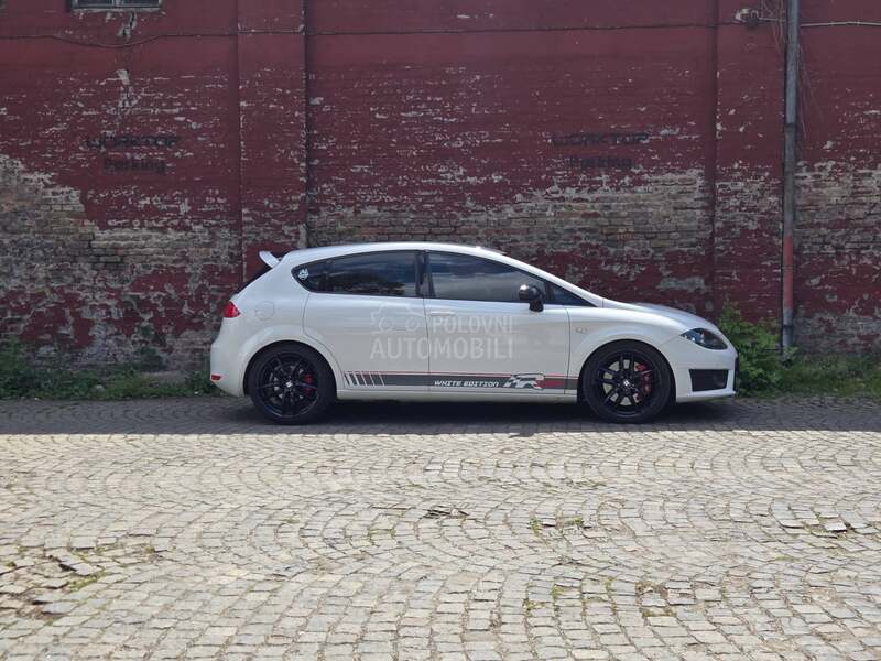 Seat Leon CUPRA R310 white edi