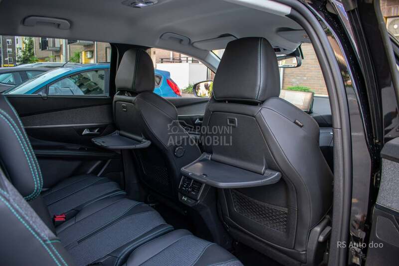 Peugeot 5008 1.5hdi ALLURE 7 sed