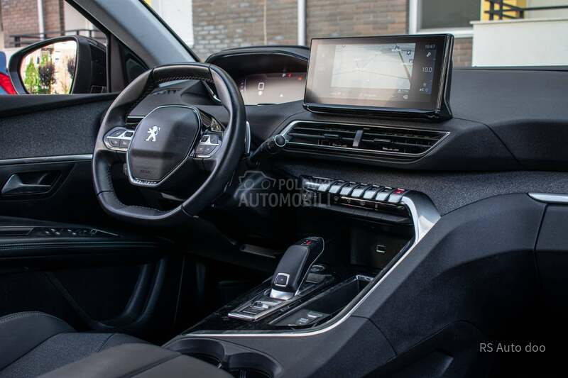 Peugeot 5008 1.5hdi ALLURE 7 sed