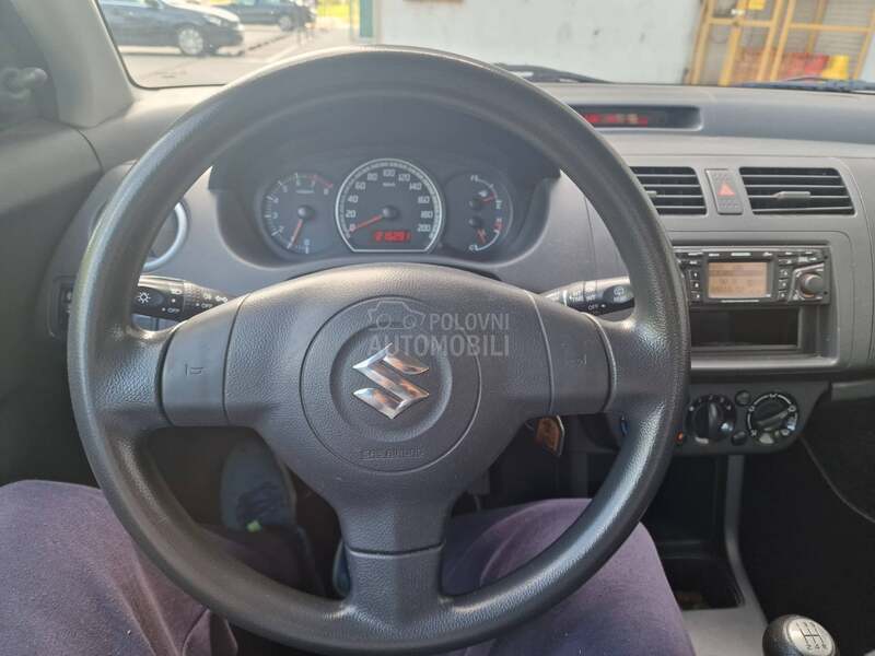 Suzuki Swift 1.3 P.L.I.N