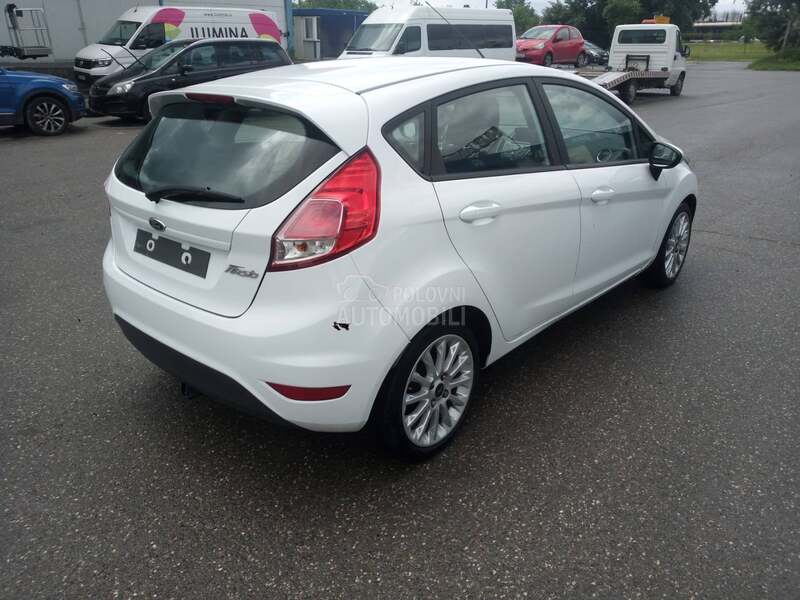 Ford Fiesta FUL OPREMA NAAVIIG