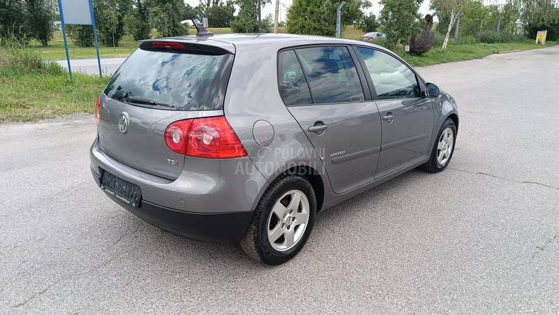 Volkswagen Golf 5 1.4