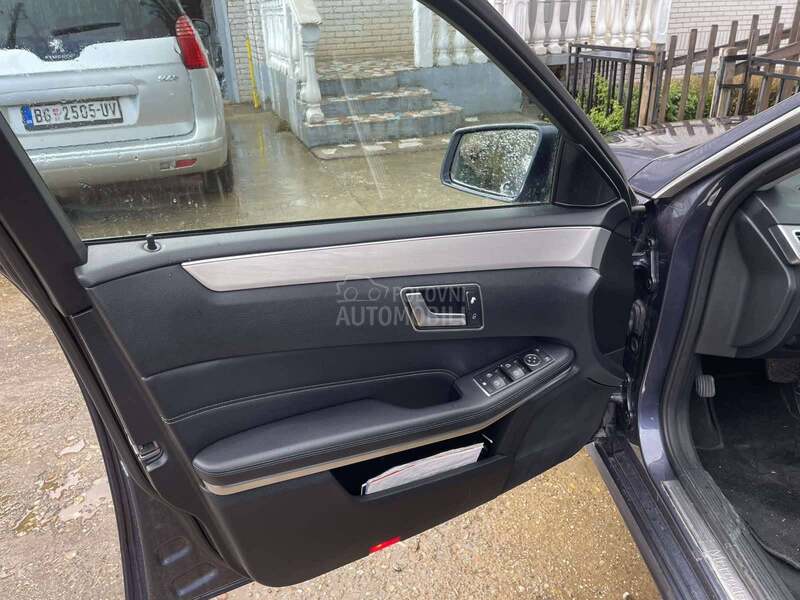 Mercedes Benz E 200 E200