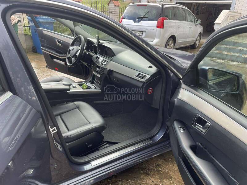 Mercedes Benz E 200 E200