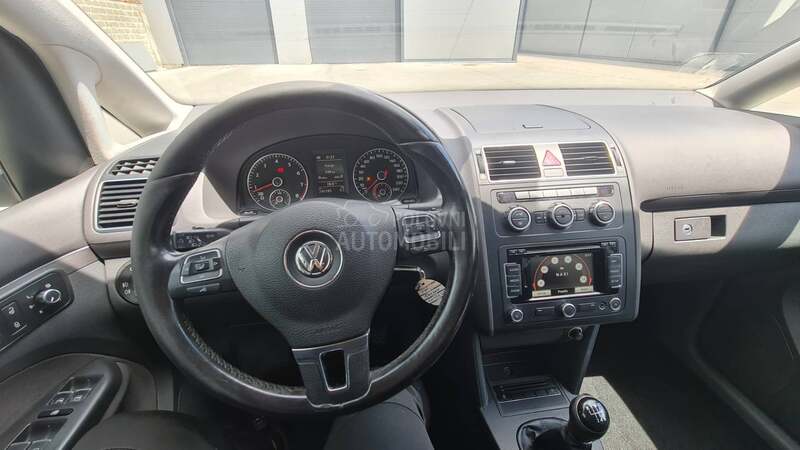 Volkswagen Touran 1.4