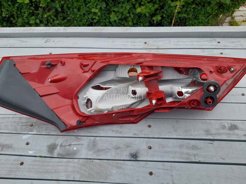 štop lampe G/IV, C3, P207,Clio