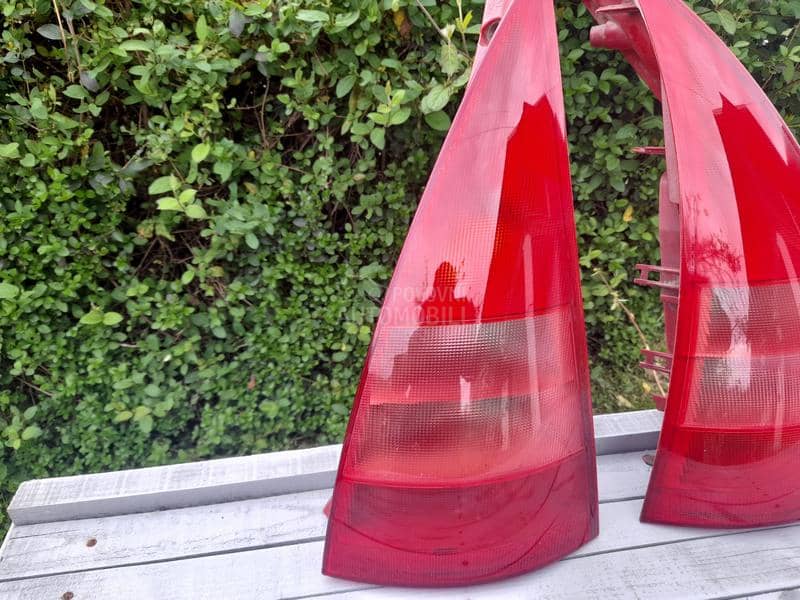 štop lampe G/IV, C3, P207,Clio